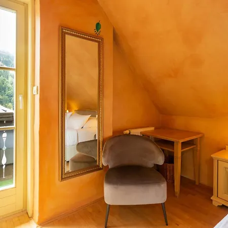 Pod Gora Boutique